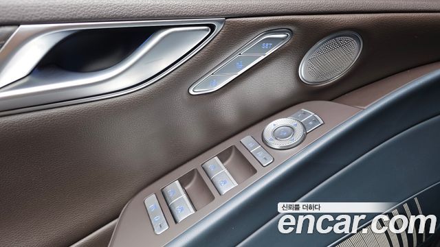 Genesis G80 2022 — photo 34