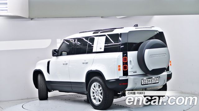 Land Rover Defender 2020 — photo 4