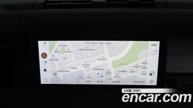 Land Rover Defender 2020 — photo 16