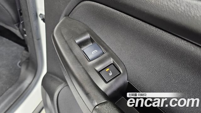 Chevrolet Korea Trailblazer 2023 — photo 36