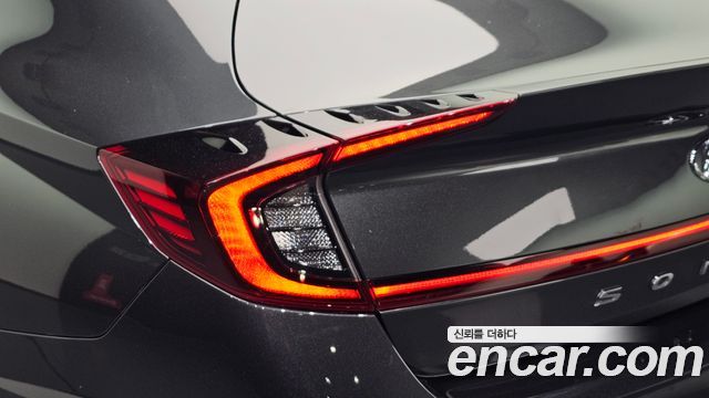 Hyundai Sonata 2021 — photo 9