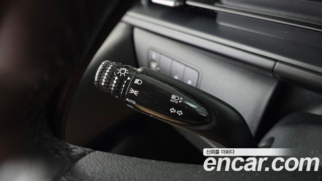 Hyundai Staria 2025 — photo 26