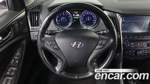 Hyundai Sonata 2013 — photo 21