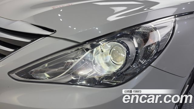 Hyundai Sonata 2013 — photo 8