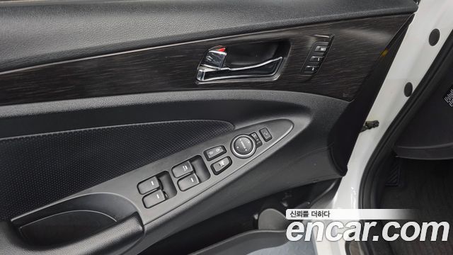 Hyundai Sonata 2013 — photo 27