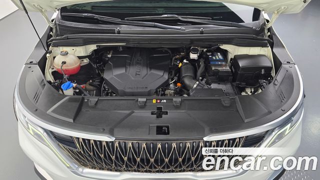 Kia Canival 2021 — photo 6