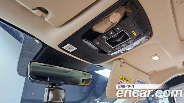 Kia Canival 2022 — photo 24