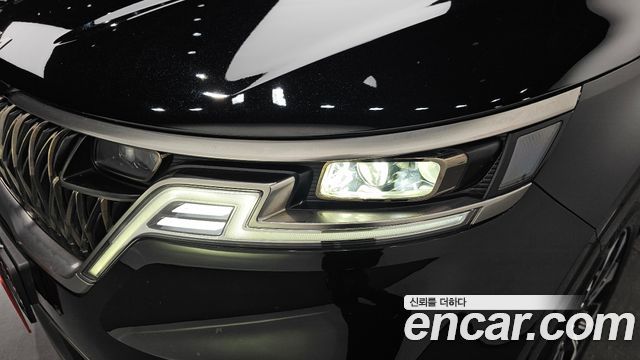 Kia Canival 2022 — photo 8