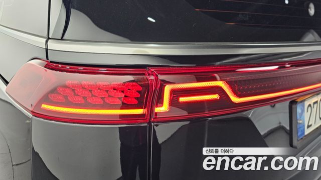 Kia Canival 2022 — photo 9