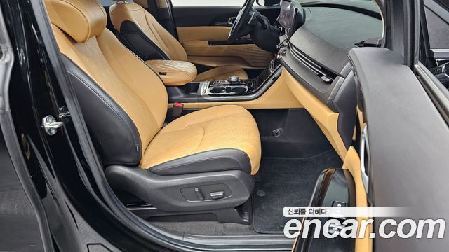 Kia Canival 2022 — photo 16