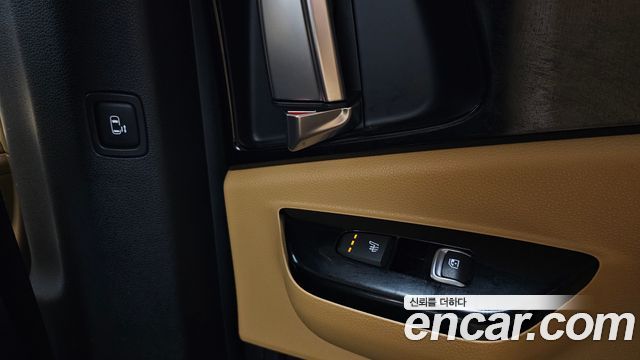 Kia Canival 2022 — photo 28