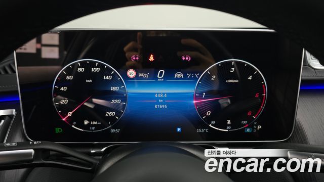 Mercedes-Benz S-Class 2021 — photo 8