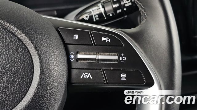 Hyundai Staria 2025 — photo 25