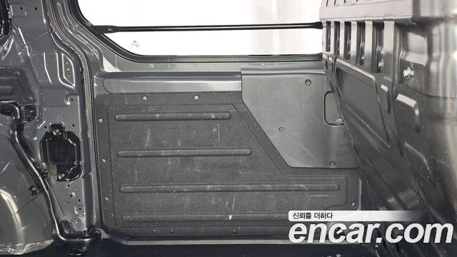 Hyundai Staria 2025 — photo 15