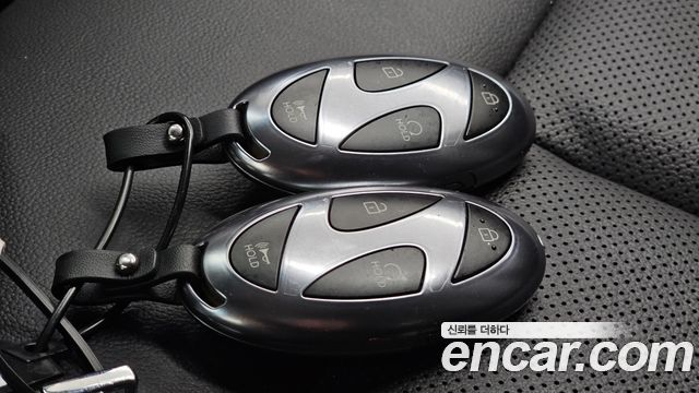 Hyundai Staria 2025 — photo 31