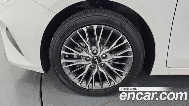 Kia K3 2022 — photo 5