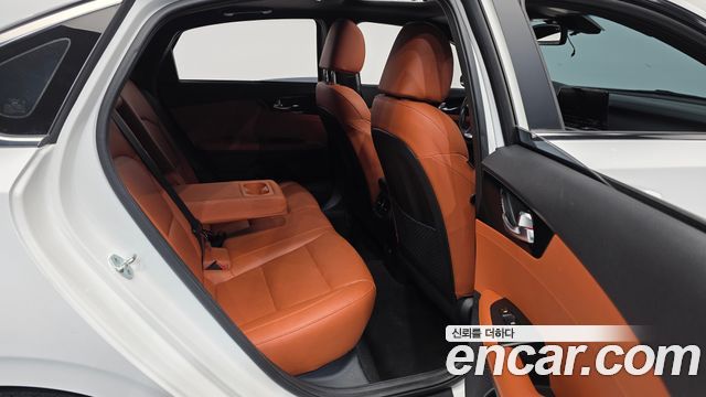 Kia K3 2022 — photo 12