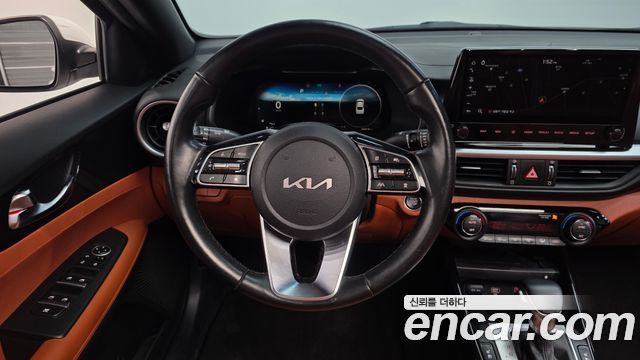 Kia K3 2022 — photo 13