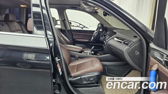 BMW X3 2016 — photo 11