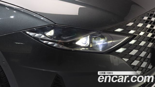 Hyundai Grandeur 2022 — photo 8