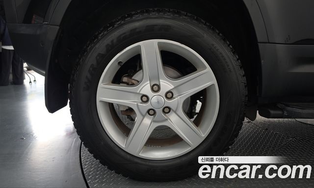Land Rover Defender 2022 — photo 5