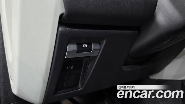 Land Rover Defender 2022 — photo 27