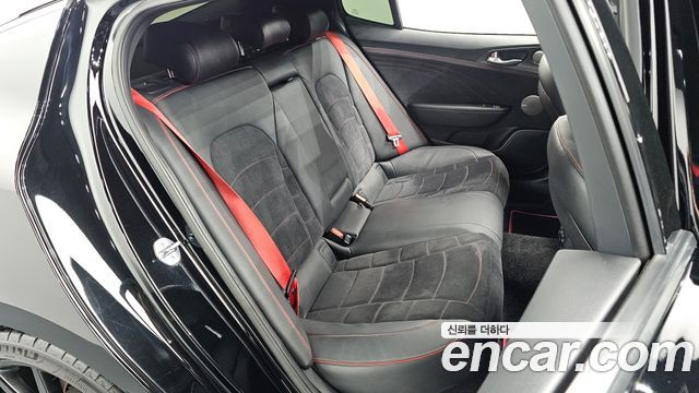 Kia Stinger 2022 — photo 17