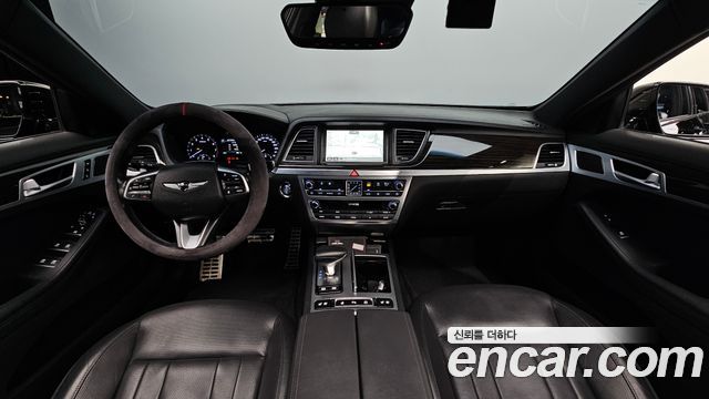 Genesis G80 2019 — photo 10