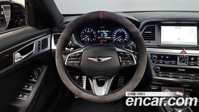 Genesis G80 2019 — photo 19