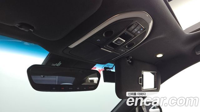 Genesis G80 2019 — photo 25