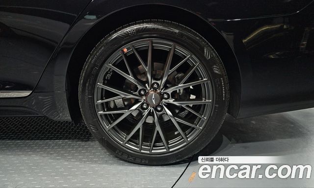 Genesis G80 2019 — photo 7