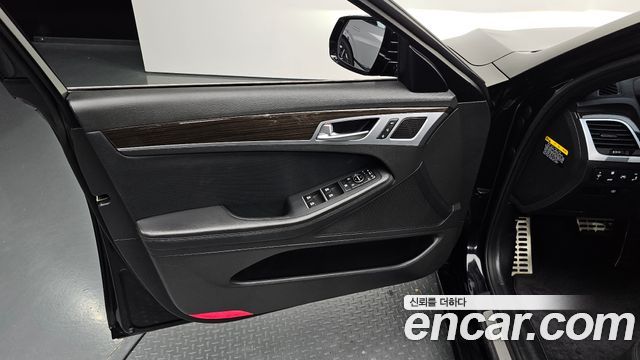 Genesis G80 2019 — photo 14