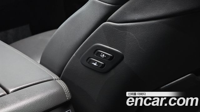 Genesis G80 2019 — photo 27