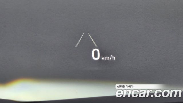 Genesis G80 2019 — photo 29