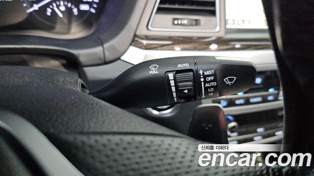 Genesis G80 2019 — photo 31