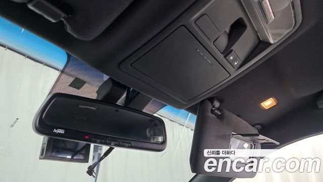 KG Mobility Rexton 2019 — photo 23