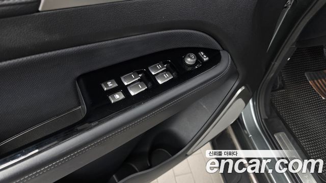 KG Mobility Rexton 2019 — photo 29