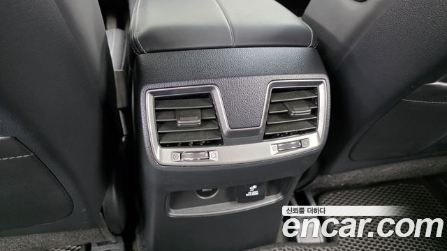 KG Mobility Rexton 2019 — photo 32
