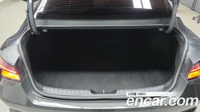 Hyundai AVANTE 2023 — photo 22