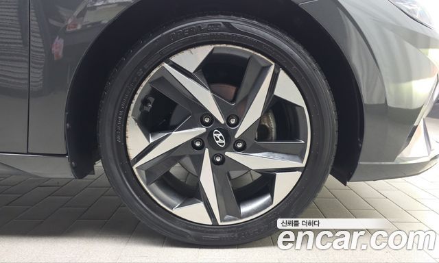Hyundai AVANTE 2023 — photo 7