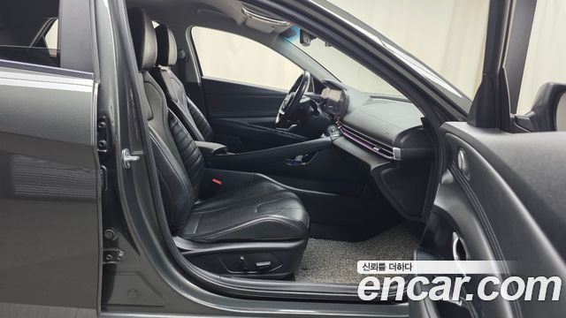 Hyundai AVANTE 2023 — photo 16