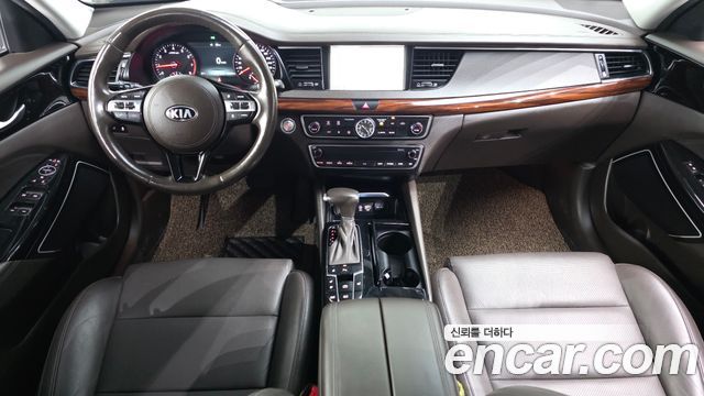 Kia K7 2017 — photo 10