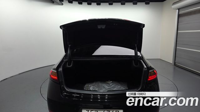 Kia K7 2017 — photo 26