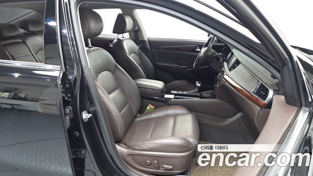 Kia K7 2017 — photo 16
