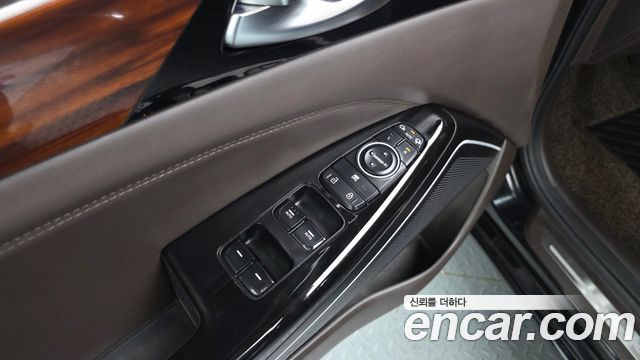 Kia K7 2017 — photo 29