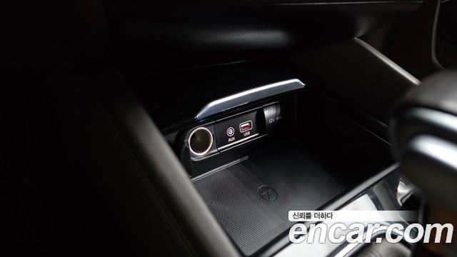 Kia K7 2017 — photo 31