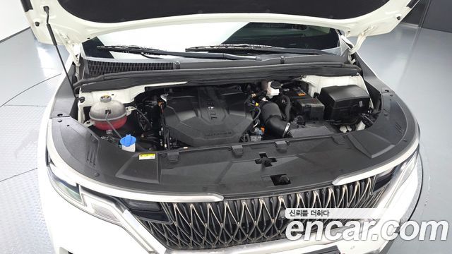 Kia Canival 2023 — photo 6