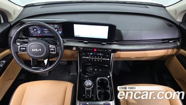 Kia Canival 2023 — photo 10
