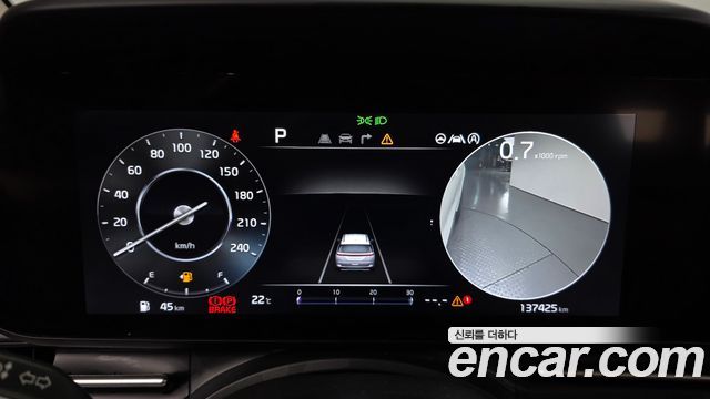Kia Canival 2023 — photo 11