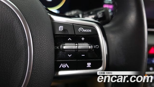 Kia Canival 2023 — photo 22